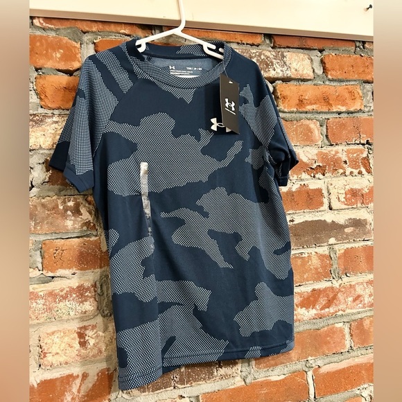 Under Armour Boys UA Velocity Jacquard Blue Camo Shirt Size Small - Picture 2 of 7